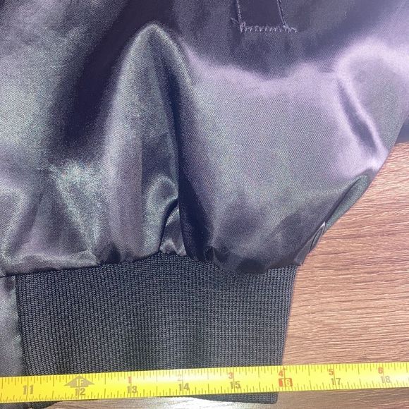 Vtg 80’s Auburn Sportswear Large Black & White Unisex Satin BomberJacket W/ Logo - Picture 6 of 9